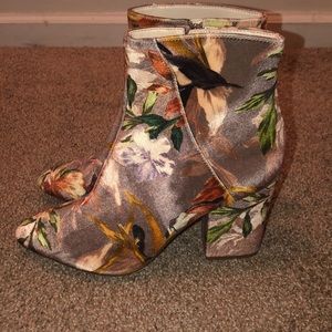 NINE WEST Floral suede ankle boots